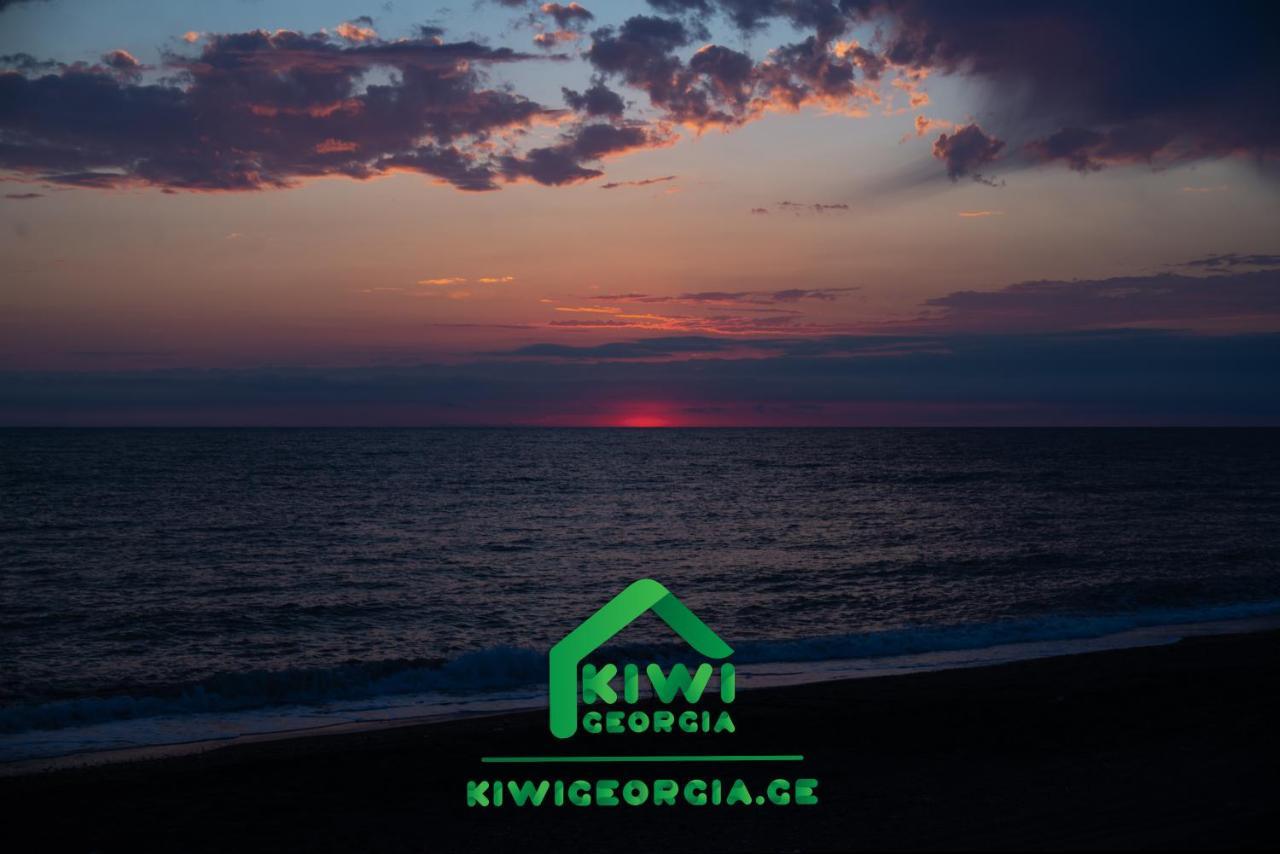 Kiwi Georgia Villa Kobuleti Exterior foto
