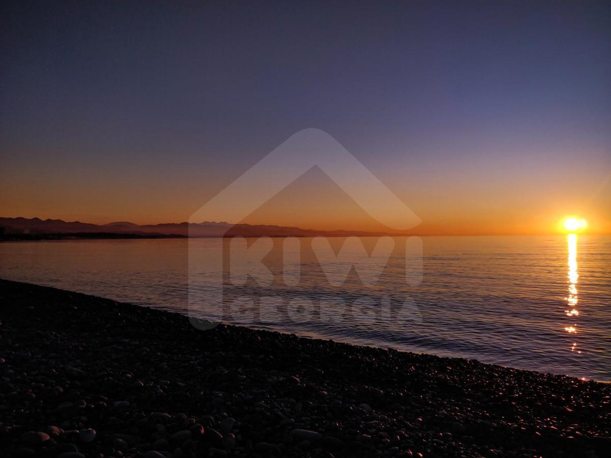 Kiwi Georgia Villa Kobuleti Exterior foto